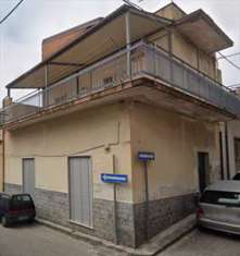 Foto Casa singola in Vendita, 5 Locali, 123 mq, Biancavilla