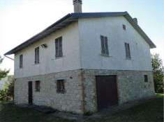 Foto Casa singola in Vendita, 5 Locali, 180 mq, Todi