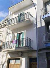 Foto Casa singola in Vendita, 5 Locali, 190 mq, Acquaviva delle Fonti