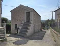 Foto Casa singola in Vendita, 6,5 Locali, 139 mq, Saludecio