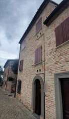 Foto Casa singola in Vendita, 6,5 Locali, 141 mq, Colli al Metauro