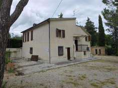 Foto Casa singola in Vendita, 6 Locali, 110 mq, Treia