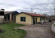 Foto Casa singola in Vendita, 6 Locali, 154 mq, Langhirano