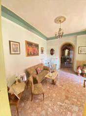 Foto Casa singola in Vendita, 6 Locali, 180 mq, Casarano