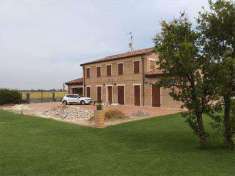 Foto Casa singola in Vendita, 6 Locali, 420 mq, Ravenna