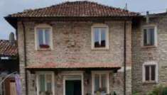 Foto Casa singola in Vendita, pi di 6 Locali, 104 mq, Carezzano