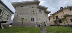 Foto Casa singola in Vendita, pi� di 6 Locali, 130 mq, Teramo