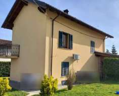 Foto Casa singola in Vendita, pi� di 6 Locali, 174 mq, Tortona