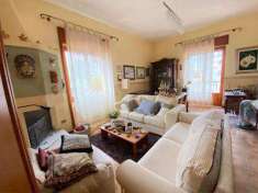Foto Casa singola in Vendita, pi di 6 Locali, 180 mq, Casarano
