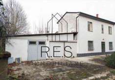 Foto Casa singola in Vendita, pi� di 6 Locali, 180 mq, Lugo