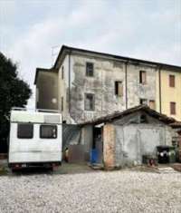 Foto Casa singola in Vendita, pi di 6 Locali, 180 mq, Tarzo
