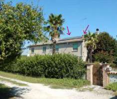 Foto Casa singola in Vendita, pi di 6 Locali, 183 mq, Berra