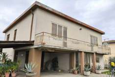 Foto Casa singola in Vendita, pi di 6 Locali, 189 mq, Este