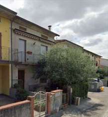 Foto Casa singola in Vendita, pi di 6 Locali, 191 mq, Pistoia