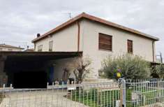 Foto Casa singola in Vendita, pi di 6 Locali, 194 mq, Este