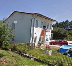Foto Casa singola in Vendita, pi di 6 Locali, 199 mq, Loria