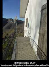 Foto Casa singola in Vendita, pi di 6 Locali, 202 mq, Fascia