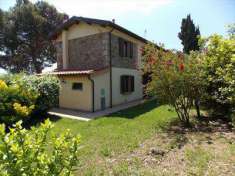 Foto Casa singola in Vendita, pi di 6 Locali, 220 mq (Rosignano Mari