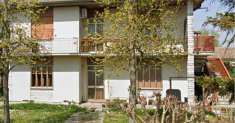 Foto Casa singola in Vendita, pi di 6 Locali, 257 mq, Crespino
