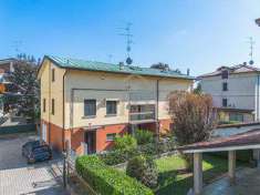 Foto Casa singola in Vendita, pi di 6 Locali, 260 mq, Reggio nell'E