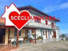 Foto Casa singola in Vendita, pi di 6 Locali, 270 mq, Chiaravalle Ce