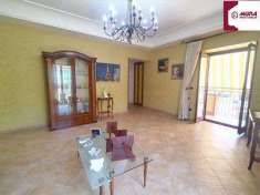 Foto Casa singola in Vendita, pi di 6 Locali, 280 mq, Aversa (ASL,PO