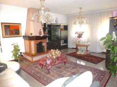 Foto Casa singola in Vendita, pi di 6 Locali, 280 mq, Codevigo