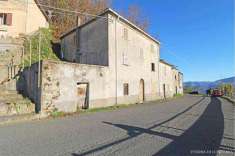 Foto Casa singola in Vendita, pi di 6 Locali, 290 mq, Pontremoli