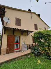 Foto Casa singola in Vendita, pi di 6 Locali, 295 mq, Imola