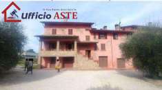 Foto Casa singola in Vendita, pi di 6 Locali, 295 mq, Perugia (Villa