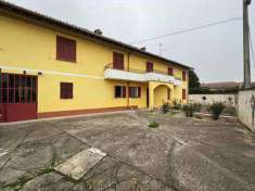 Foto Casa singola in Vendita, pi di 6 Locali, 3 Camere, 210 mq (SANT