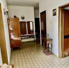 Foto Casa singola in Vendita, pi di 6 Locali, 300 mq (Castelminio)