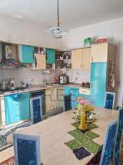 Foto Casa singola in Vendita, pi di 6 Locali, 300 mq, Lugo