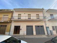 Foto Casa singola in Vendita, pi di 6 Locali, 300 mq, Matino