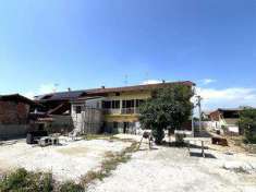 Foto Casa singola in Vendita, pi di 6 Locali, 300 mq, Verolengo