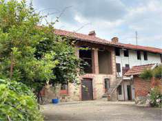 Foto Casa singola in Vendita, pi di 6 Locali, 340 mq, Frossasco
