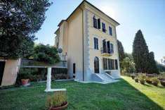 Foto Casa singola in Vendita, pi di 6 Locali, 350 mq (Carrara)