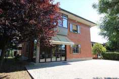 Foto Casa singola in Vendita, pi di 6 Locali, 4 Camere, 208 mq (CAST