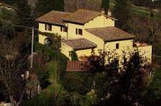 Foto Casa singola in Vendita, pi di 6 Locali, 4 Camere, 220 mq (BAGN