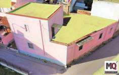 Foto Casa singola in Vendita, pi di 6 Locali, 4 Camere, 220 mq (MOND