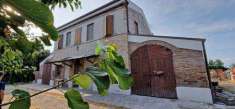 Foto Casa singola in Vendita, pi di 6 Locali, 4 Camere, 236 mq (FORL