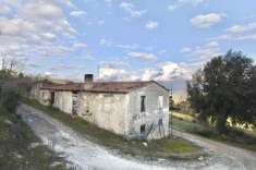 Foto Casa singola in Vendita, pi di 6 Locali, 500 mq (CASTAGNETO CAR