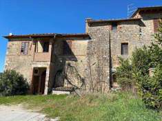 Foto Casa singola in Vendita, pi di 6 Locali, 500 mq (Monteriggioni)