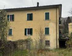 Foto Casa singola in Vendita, pi di 6 Locali, 506 mq, Tornolo