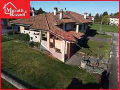 Foto Casa singola in Vendita, pi di 6 Locali, 530 mq (Cervignano del