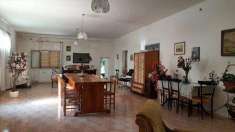 Foto Casa singola in Vendita, pi di 6 Locali, 6 Camere, 220 mq (SOLO