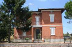 Foto Casa singola in Vendita, pi di 6 Locali, 6 Camere, 360 mq (CAST
