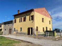 Foto Casa singola in Vendita, pi di 6 Locali, 750 mq, Argenta