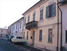 Foto Casa singola in Vendita, pi di 6 Locali, 840 mq, Castelvetro Pi
