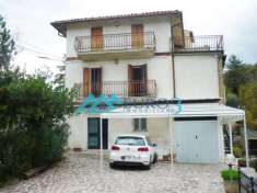 Foto CASA SINGOLA in VENDITA a ASCOLI PICENO